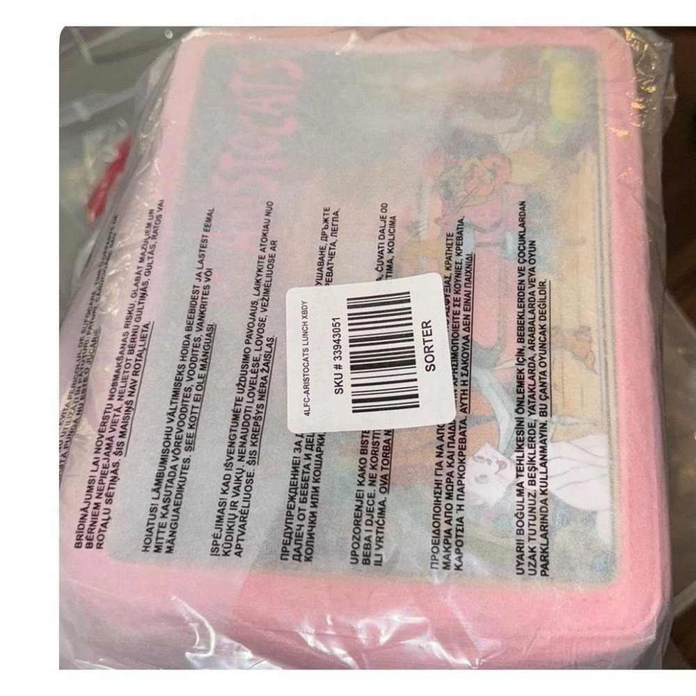 Loungefly Disney Aristocats Marie Lunchbox Women OS Pink NEW Crossbody Bag - Picture 6 of 7